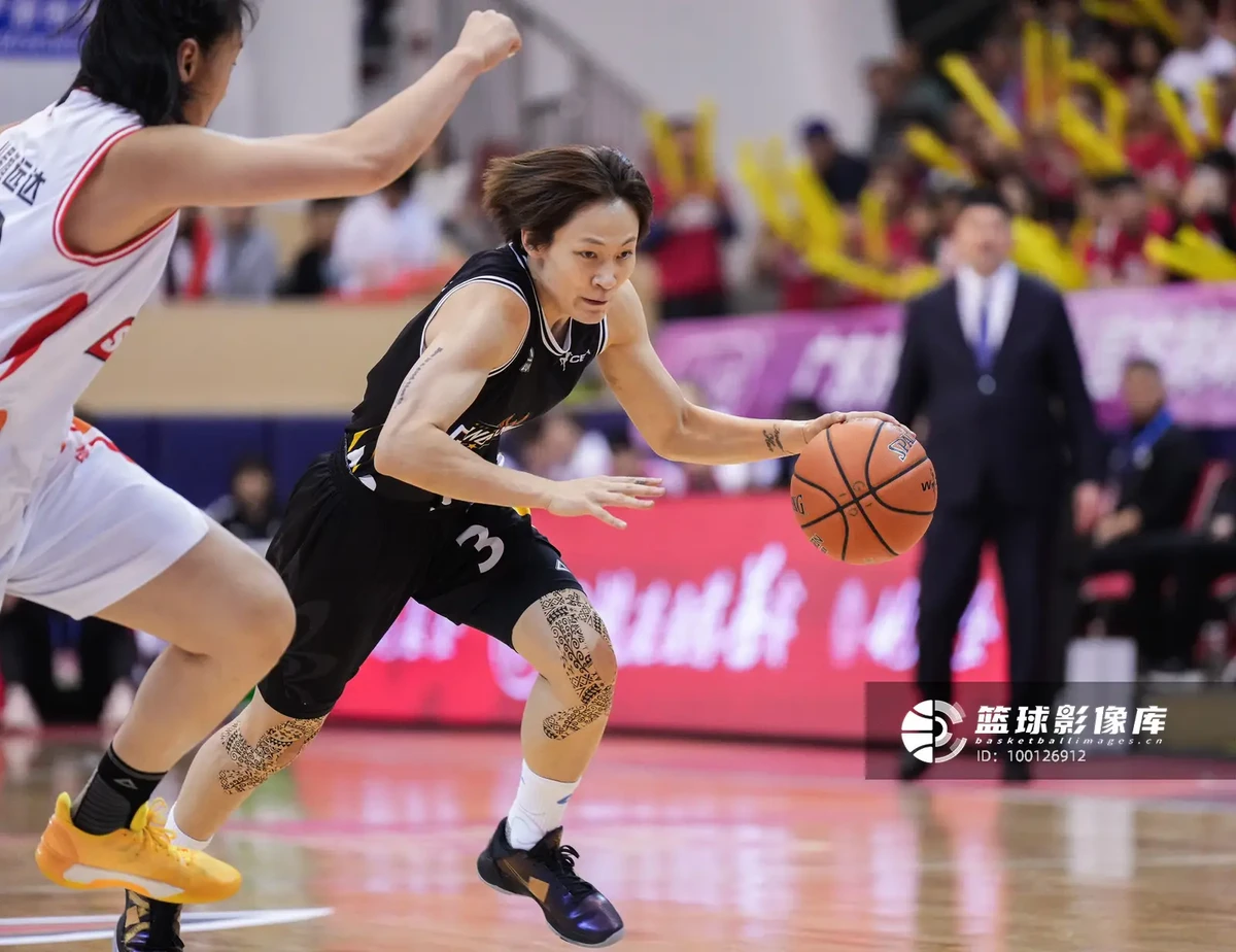 如何通过心理辅导提升篮球轮换训练的效果_0